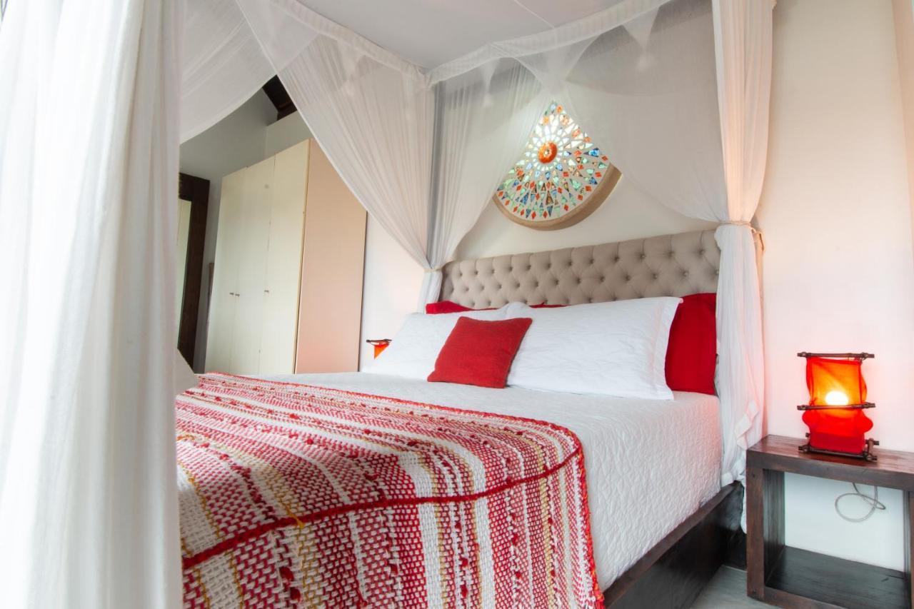 Olhos Verdes Guest House 邦比尼亚斯 外观 照片